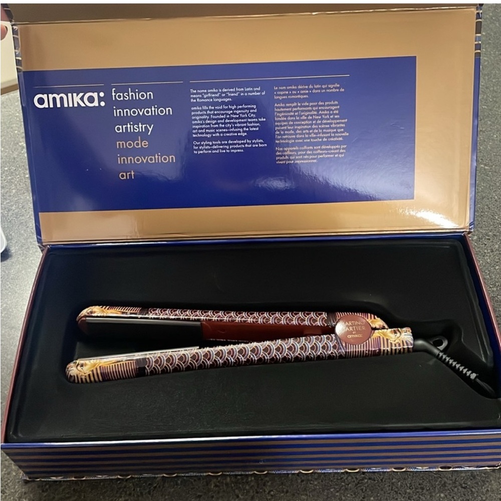 AMIKA MARTINO CARTIER CERAMIC HAIR STYLER STRAIGHTEN NIB